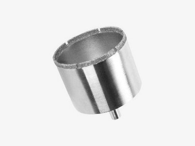 Otvory v kuchyňských dřezech